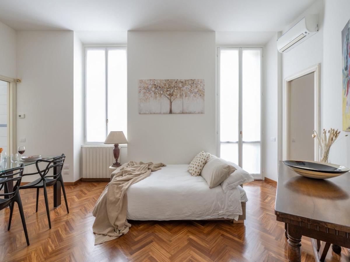 The Best Rent - Gorgeous Two-Bedroom Apartment In Porta Nuova District 밀라노 외부 사진