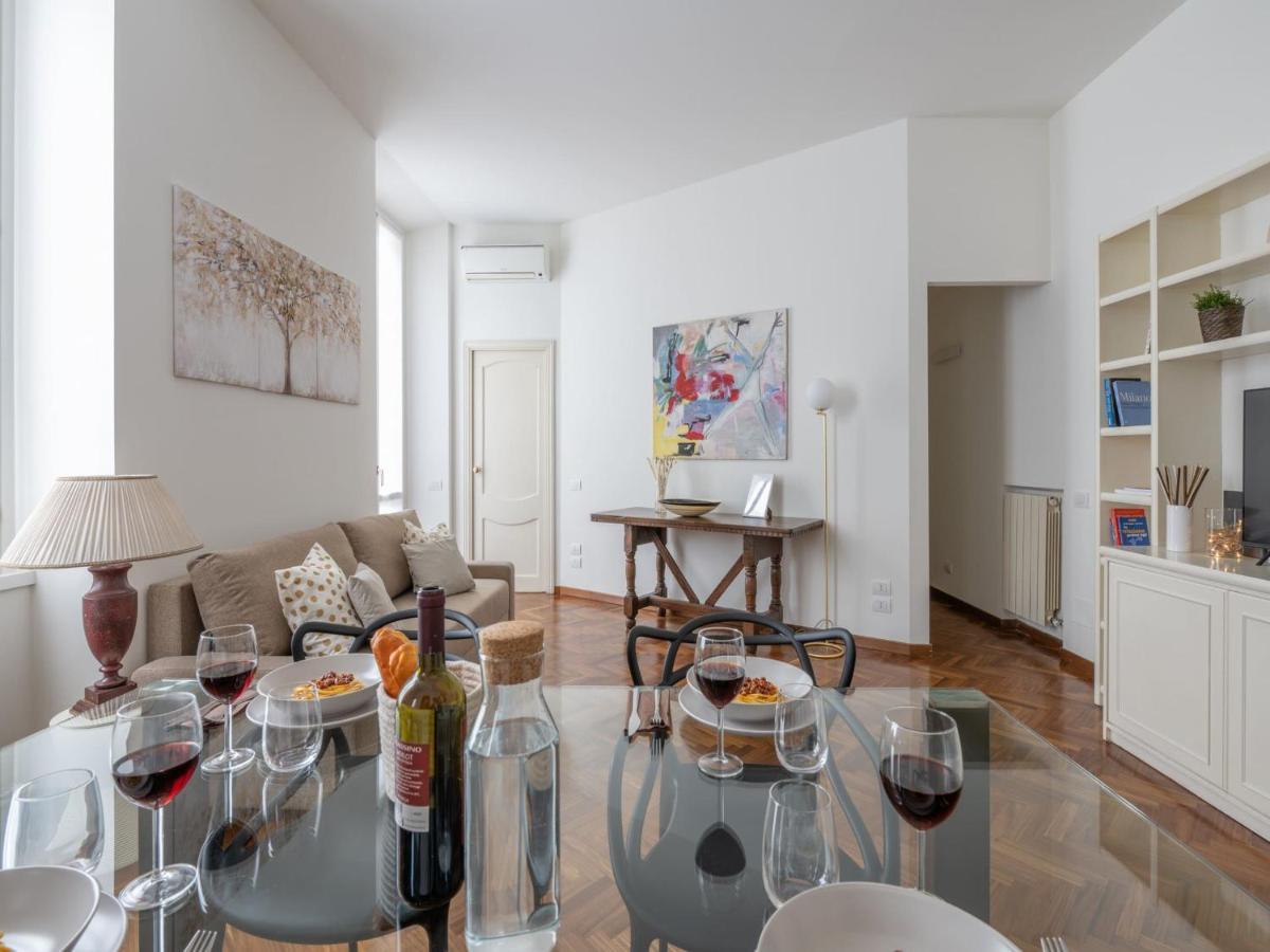 The Best Rent - Gorgeous Two-Bedroom Apartment In Porta Nuova District 밀라노 외부 사진