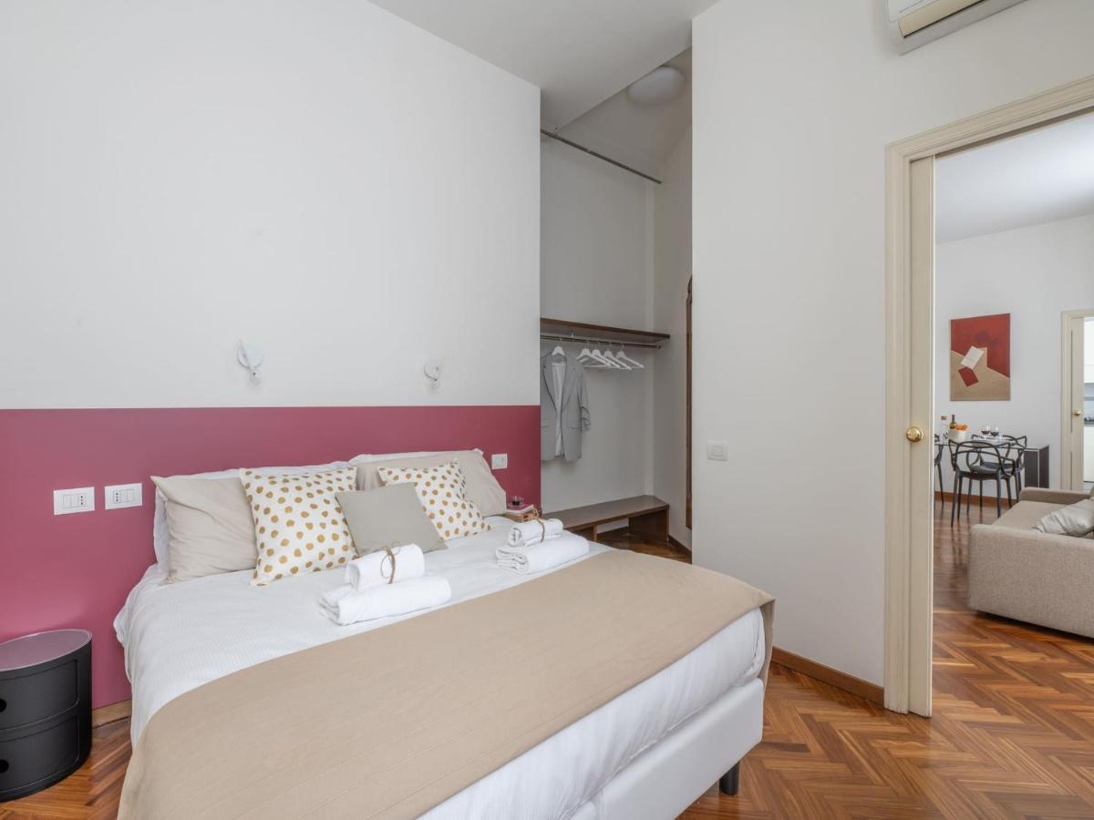The Best Rent - Gorgeous Two-Bedroom Apartment In Porta Nuova District 밀라노 외부 사진